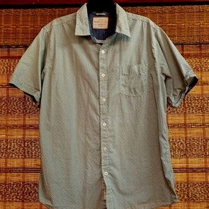 Men’s dress shirt